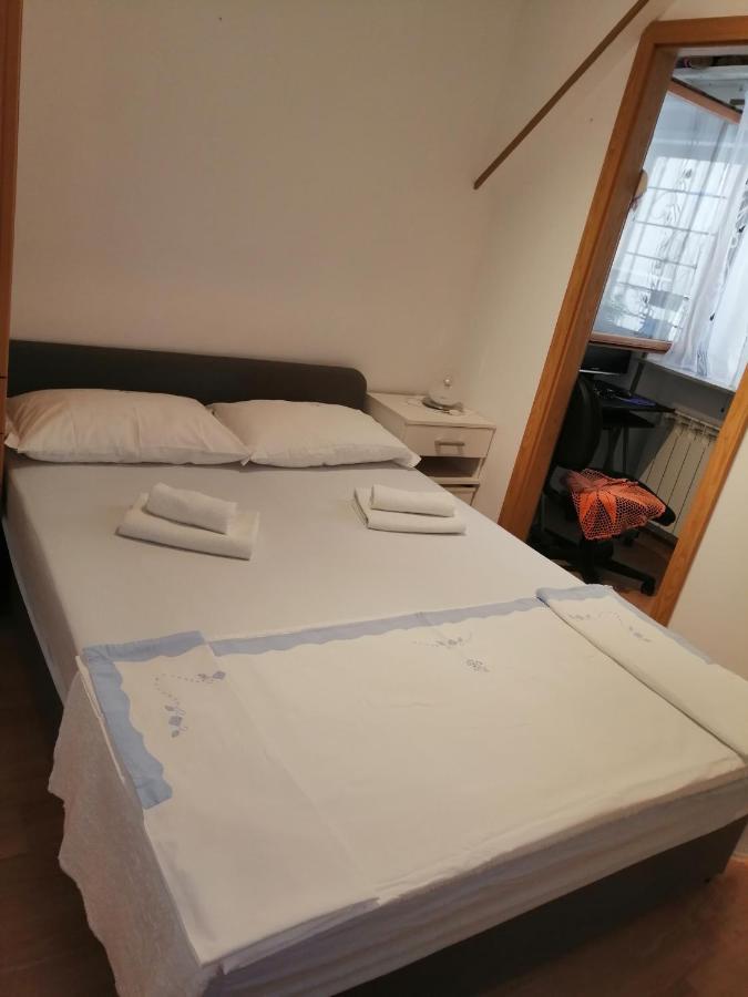 Apartment Sara Копер Экстерьер фото